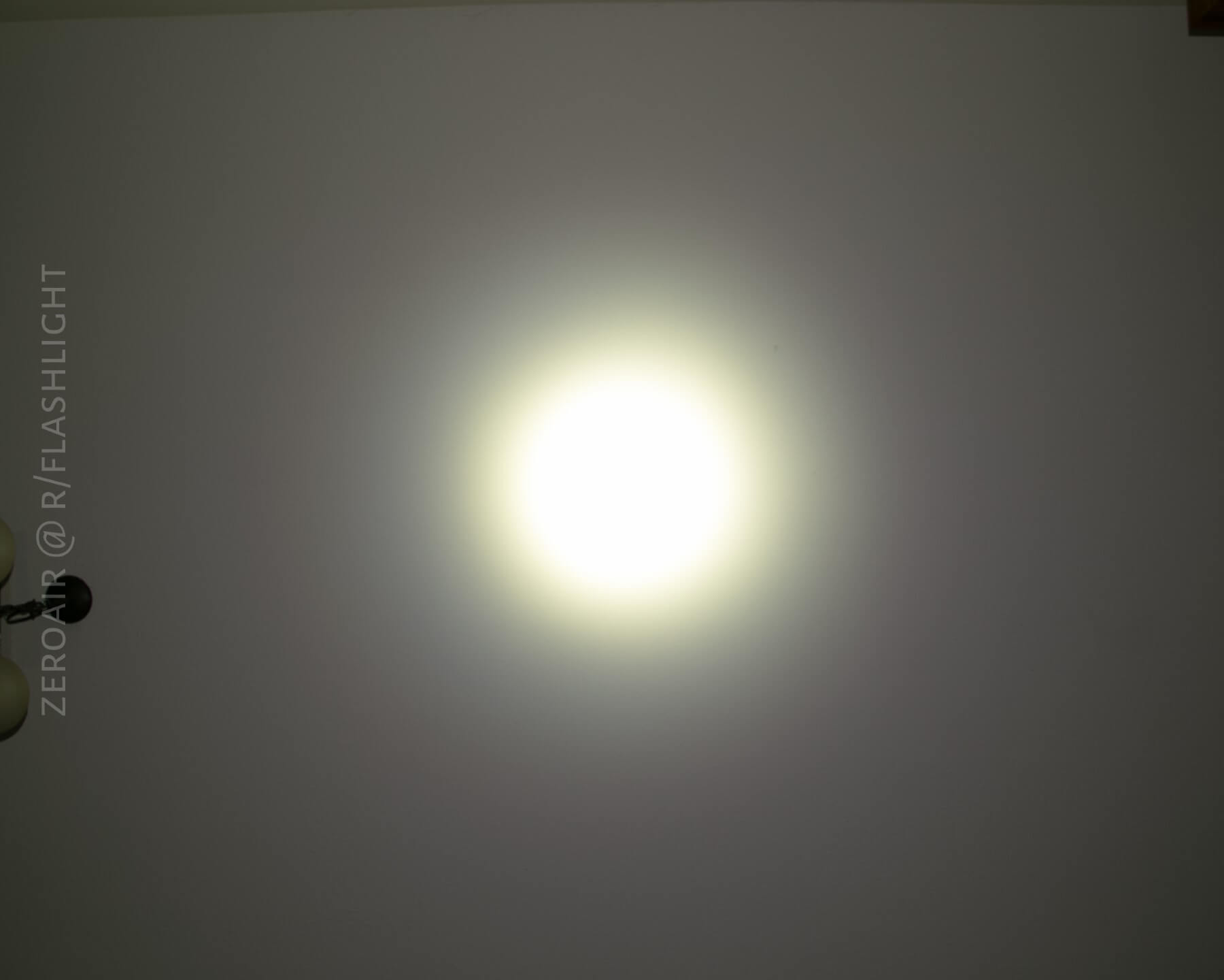 BTU PK26 flashlight beamshots on ceiling