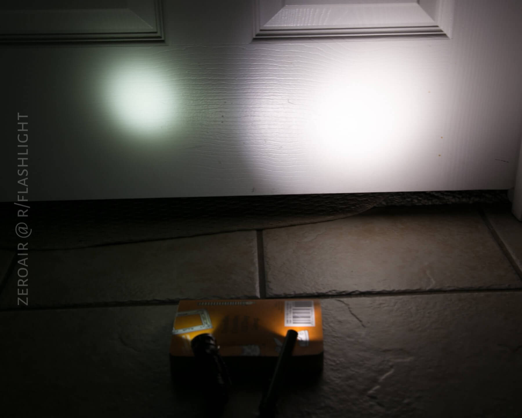 JETBeam Jet-II Pro Flashlight beam compared to nichia 219b