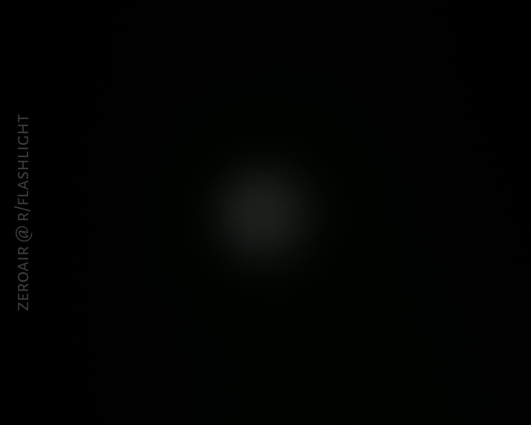 JETBeam Jet-II Pro Flashlight beamshots on ceiling