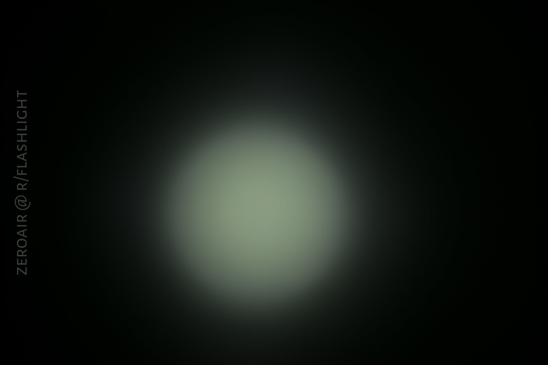 Olight S2A Baton beamshots on ceiling