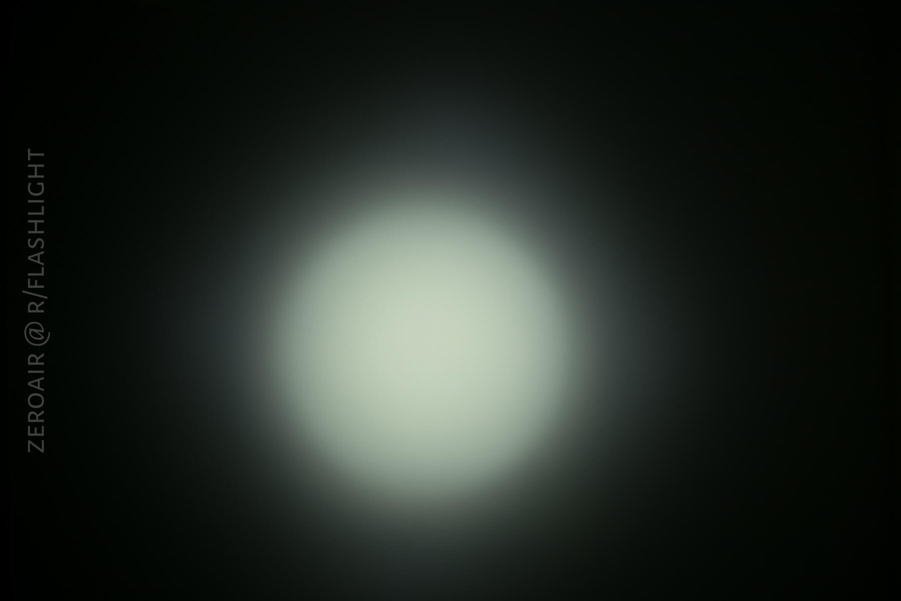 Olight S2A Baton beamshots on ceiling