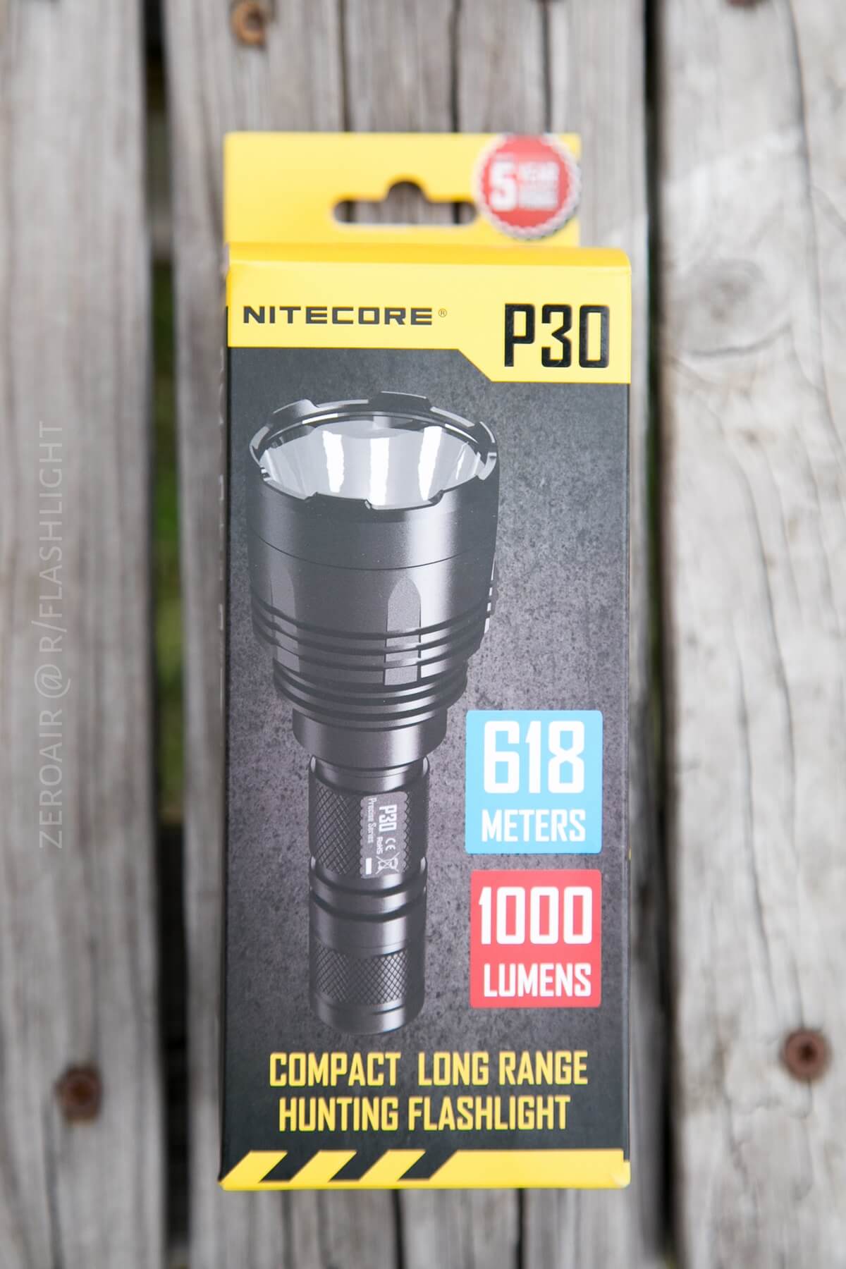 Nitecore P30 Flashlight box