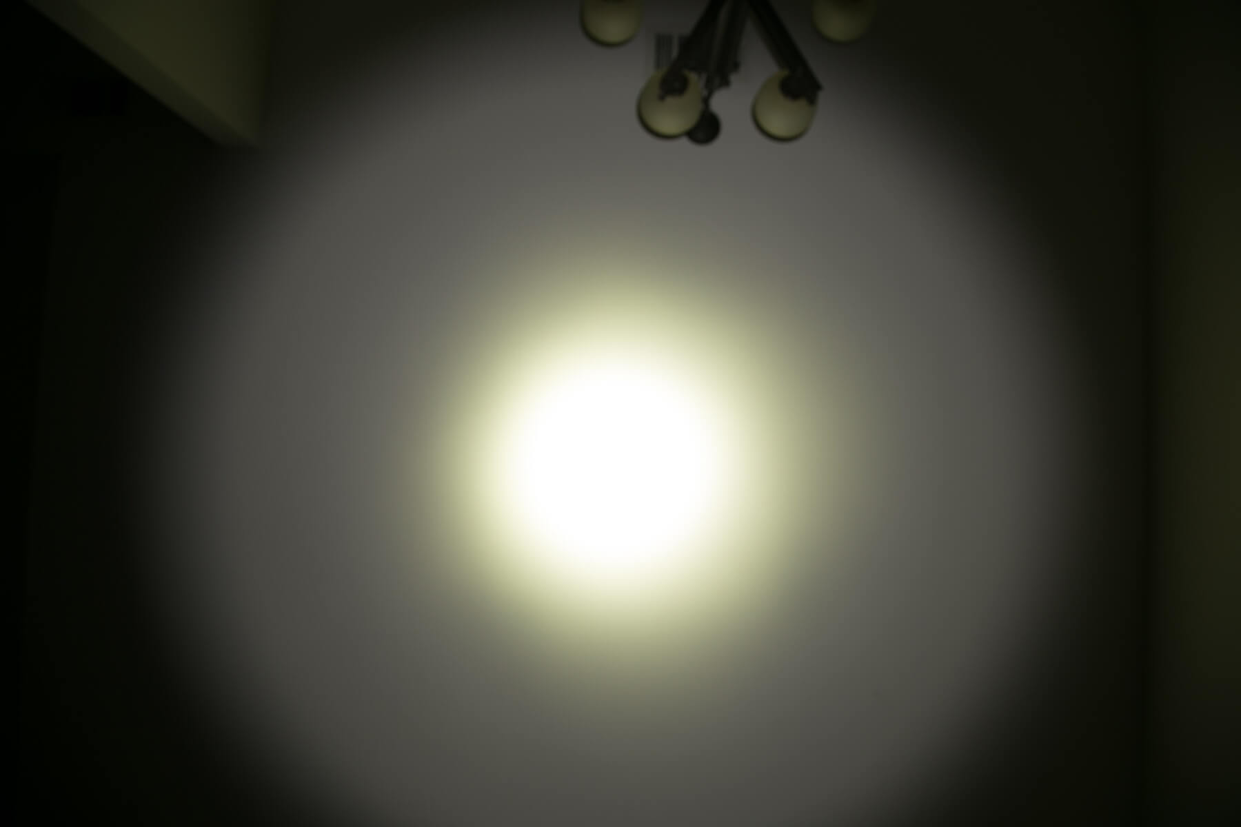 Thrunite TC12 v2 flashlight beamshots on ceiling