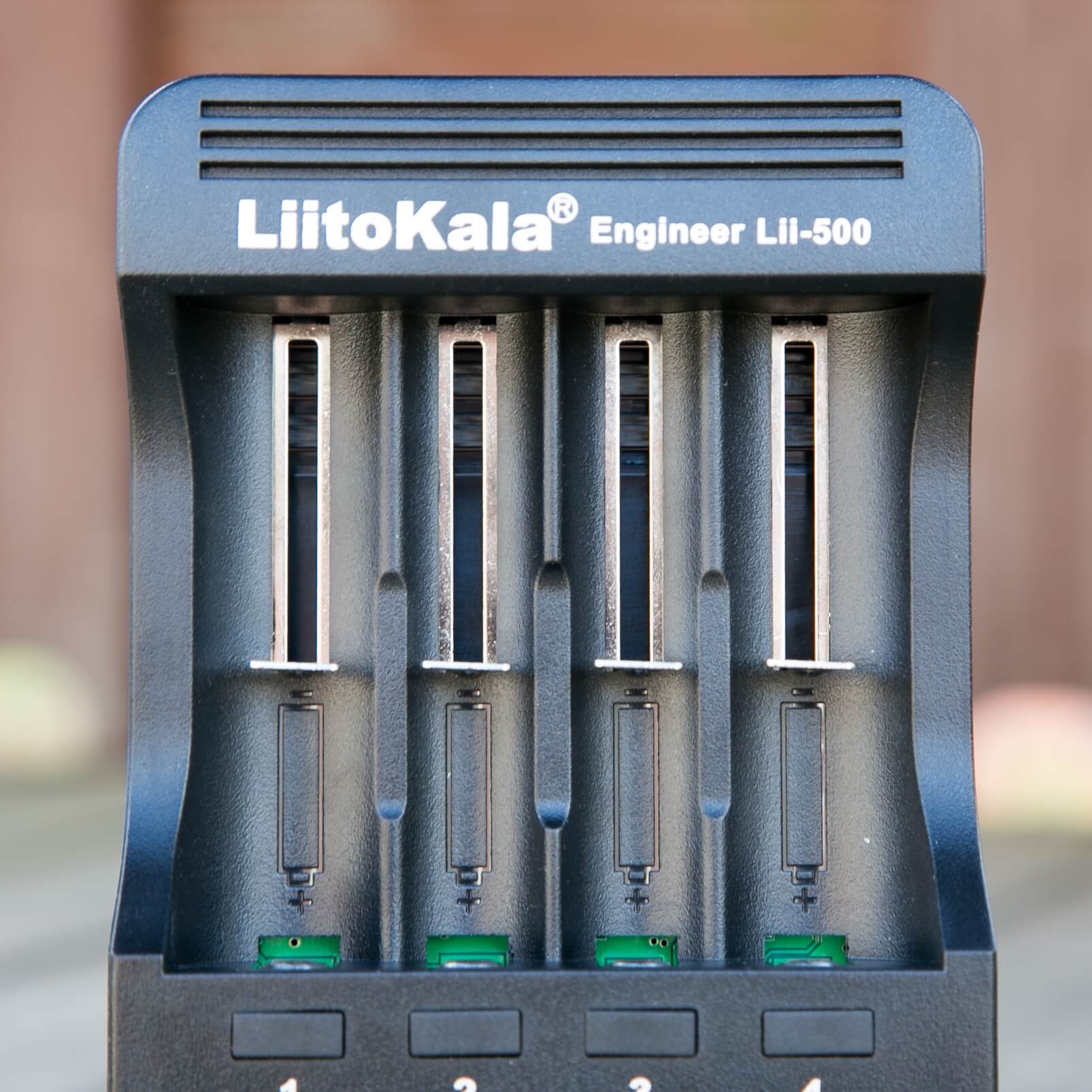 zeroair-reviews-liitokala-lii-500-charger-01.jpg