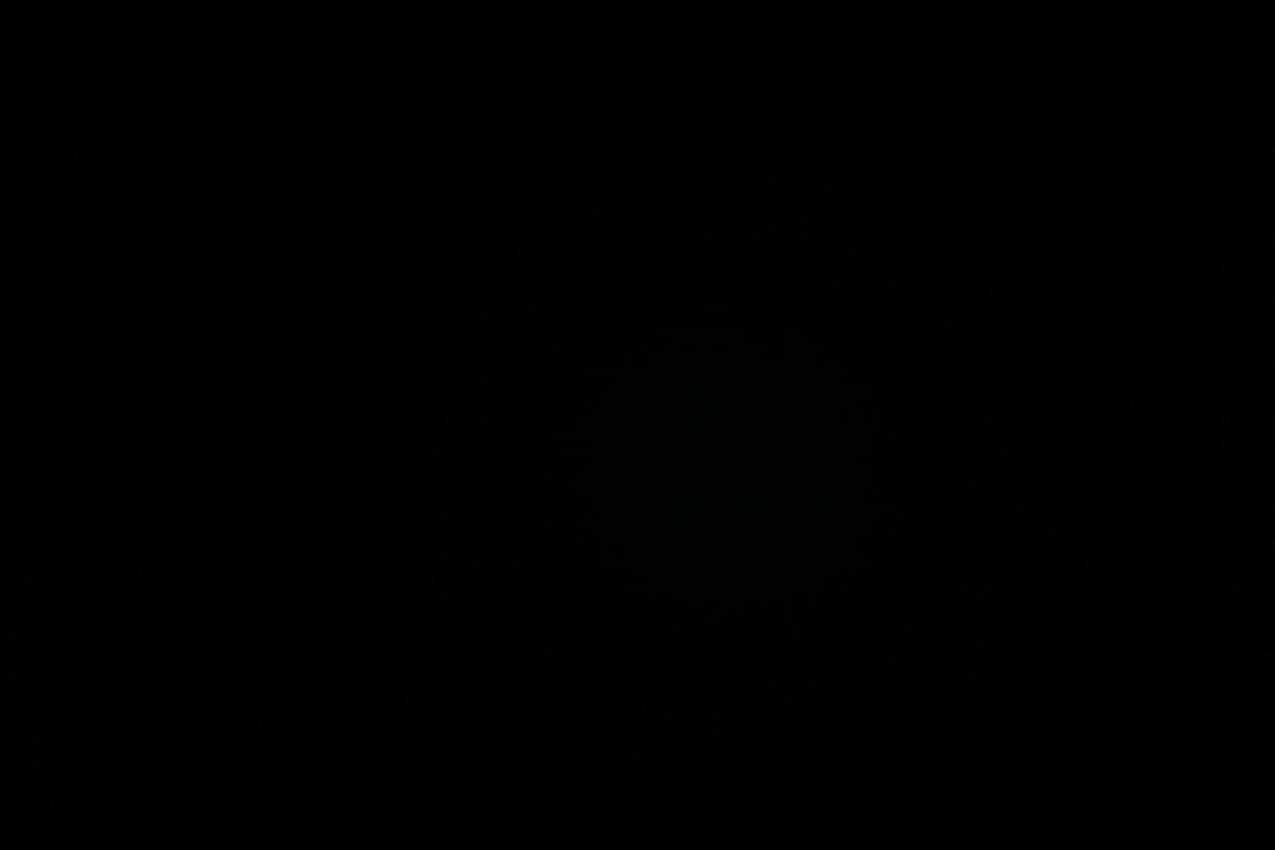 Olight H1R Nova Flashlight beamshots on ceiling