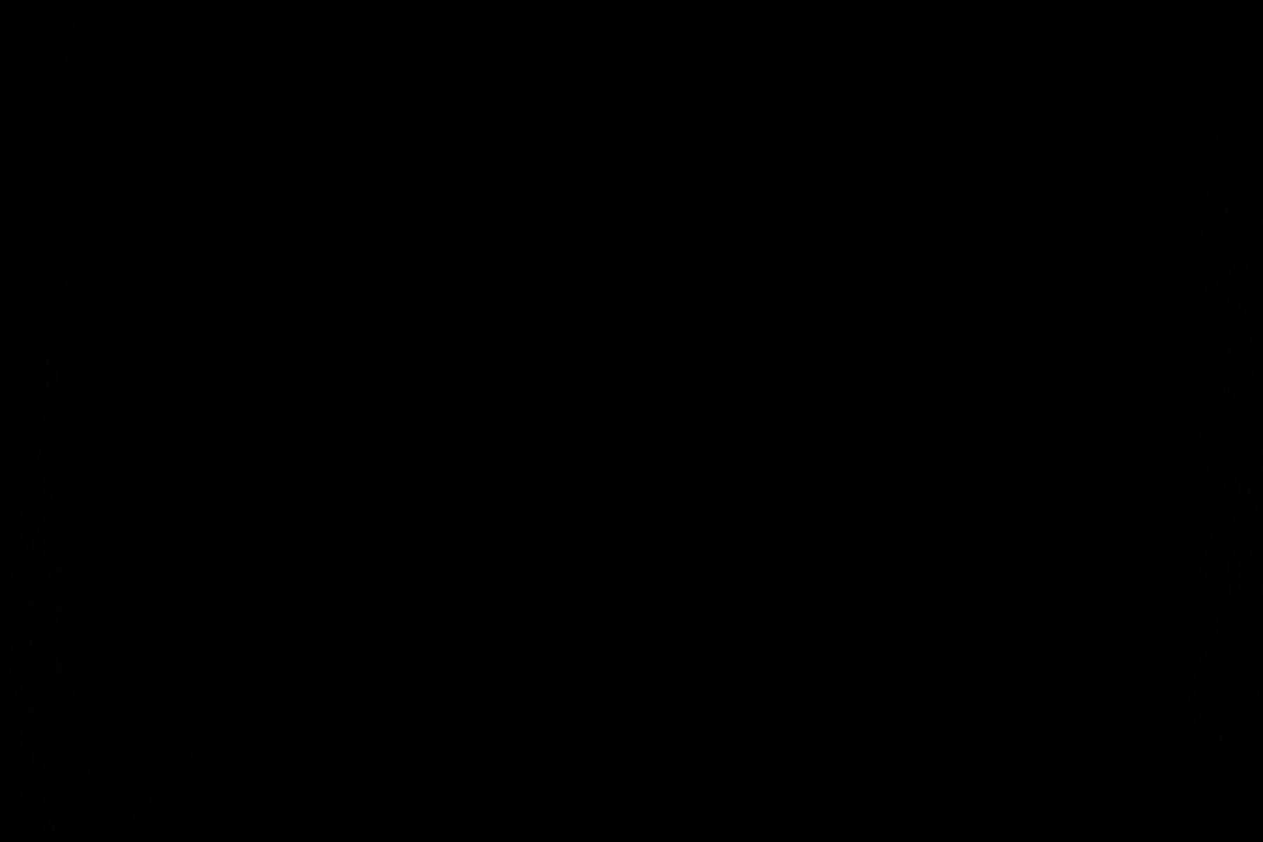 ReyLight Pineapple flashlight beamshots on ceiling