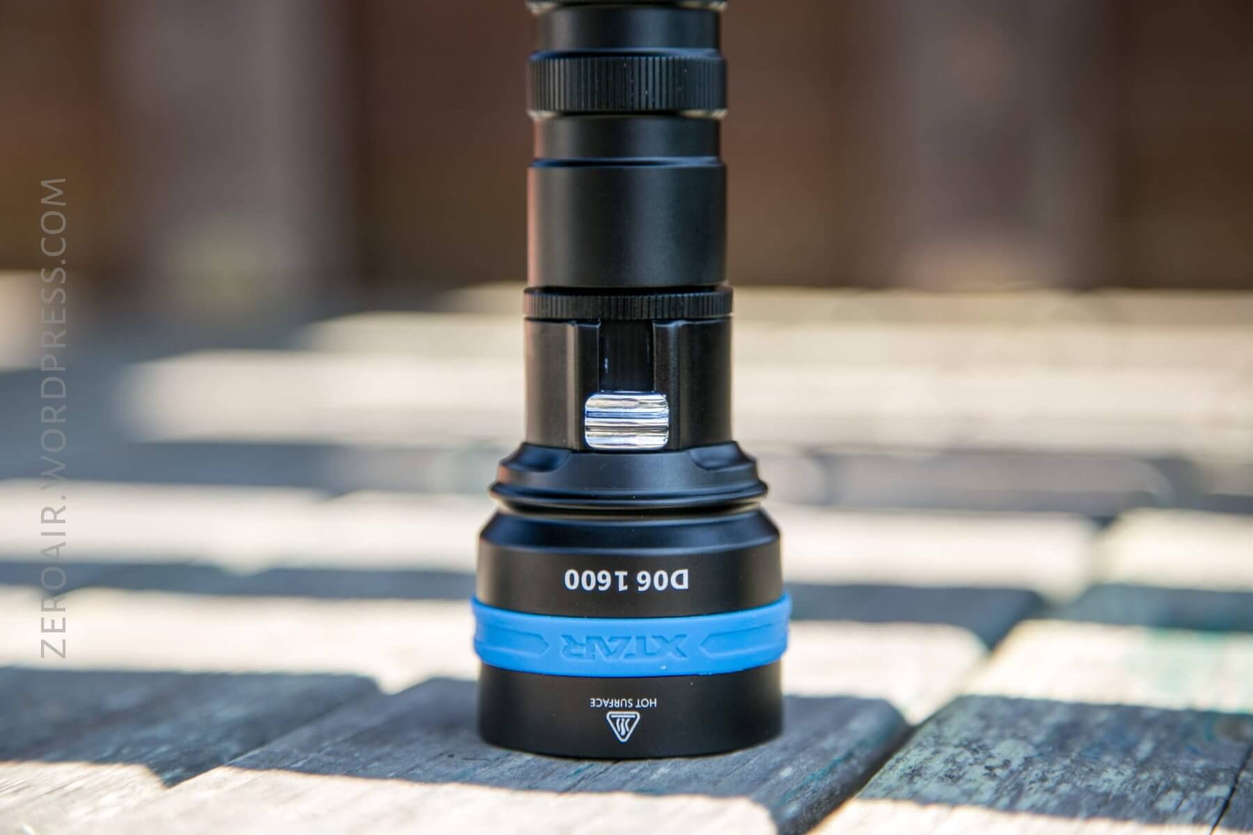 Zeroair Reviews Xtar D06 1600 Dive Light