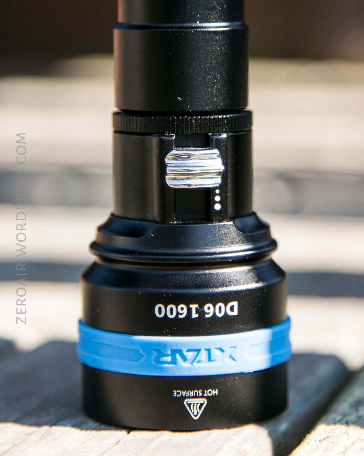 Zeroair Reviews Xtar D06 1600 Dive Light