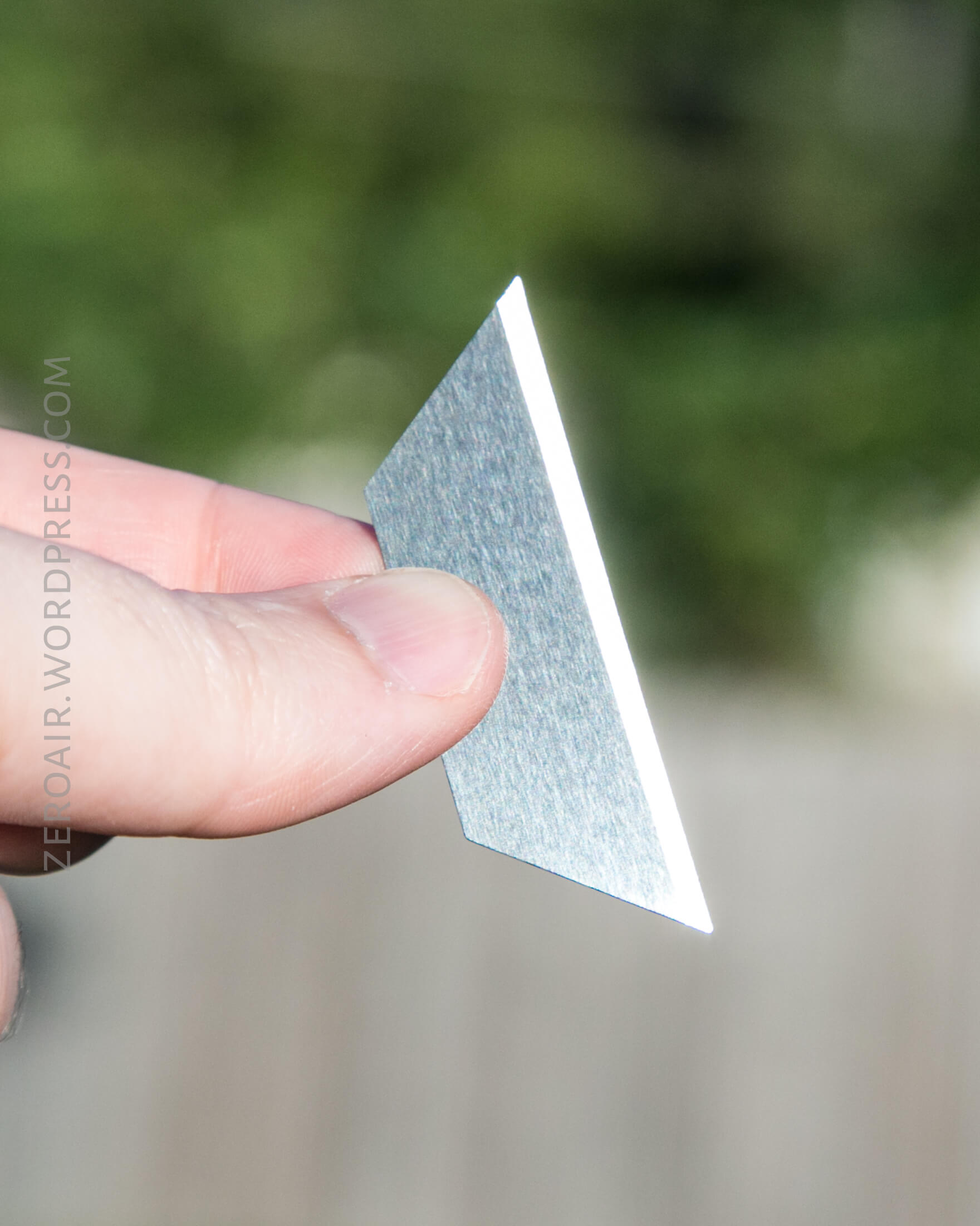 11_zeroair_reviews_backnife_v2.jpg