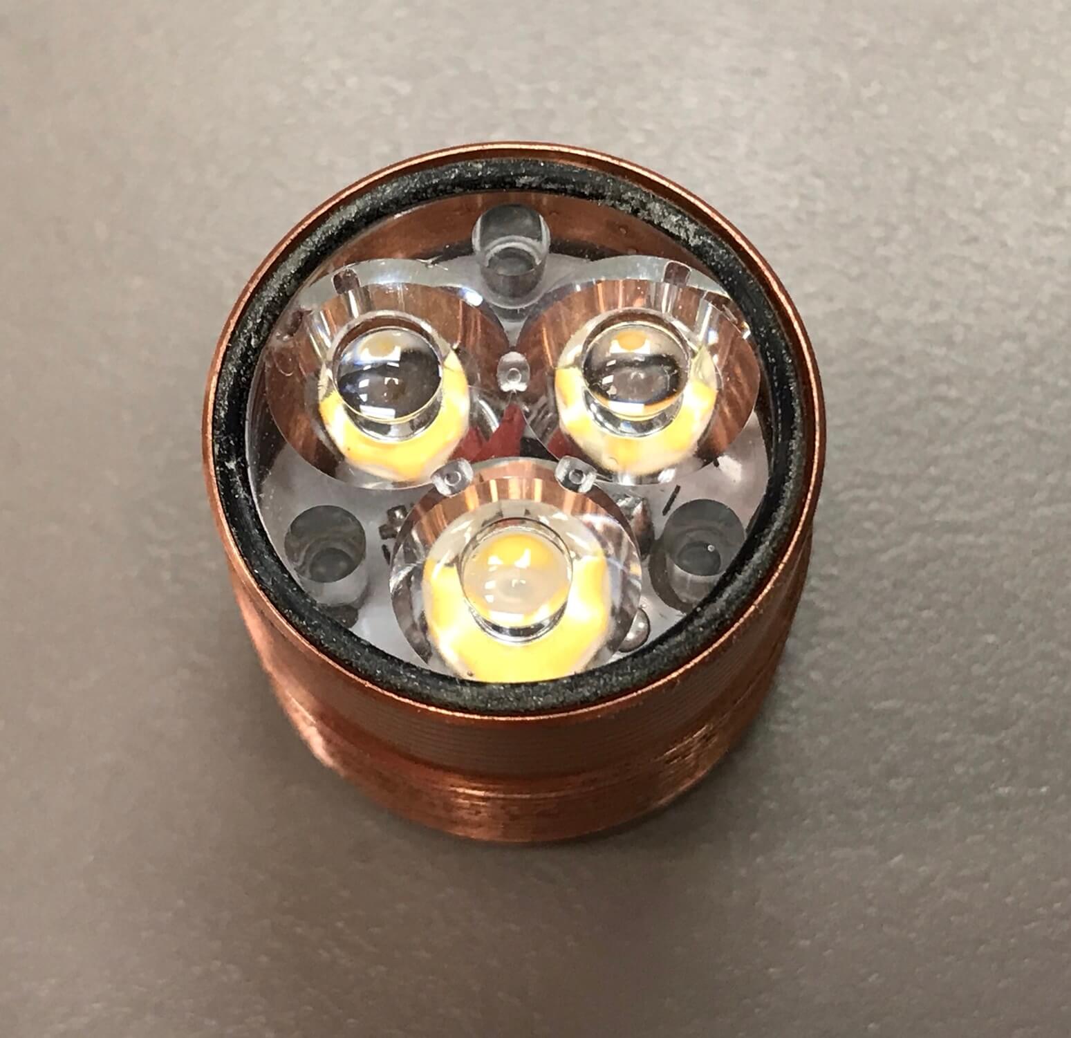 zeroair_reviews_venom_orion_brass_nichia_77.jpg