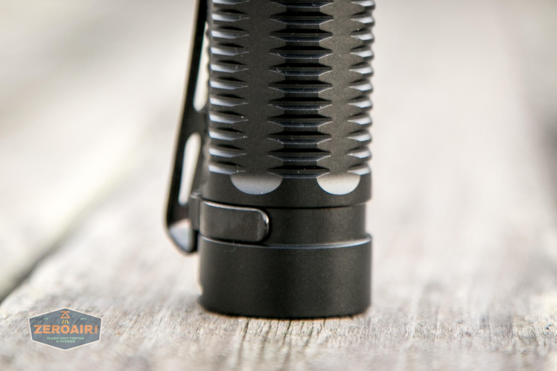 klarus g25 21700 cree xhp70.2 flashlight body and tail