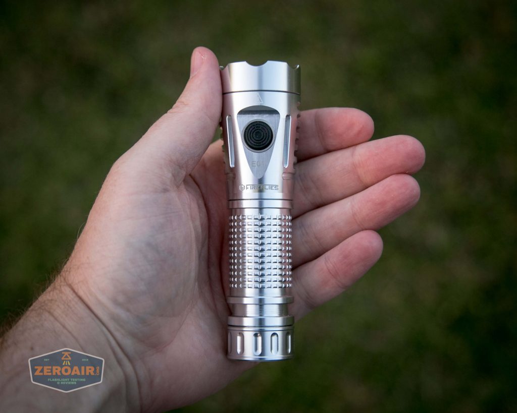 fireflylite e01 luminus sst-40 21700 size in hand 1