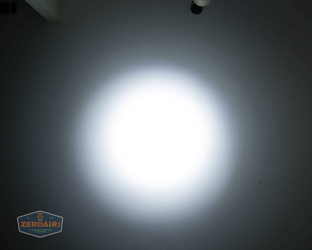 fireflylite e01 luminus sst-40 21700 beamshot ceiling 8