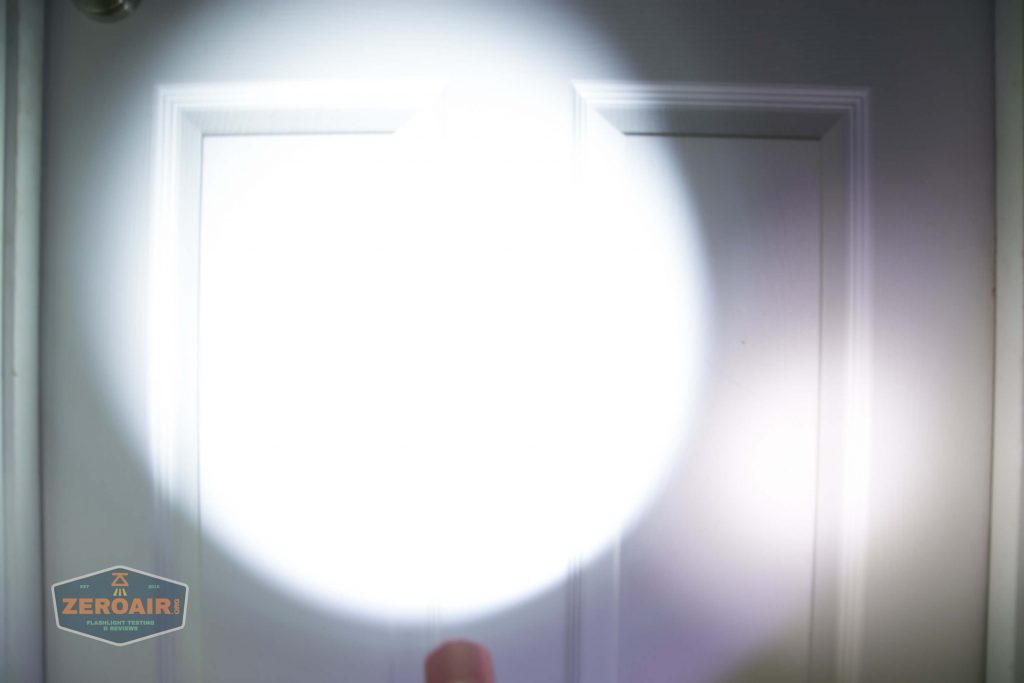 thrunite tt20 the outsider red 21700 flashlight beamshots door 6