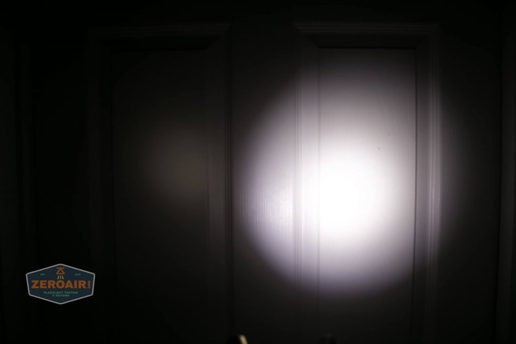 reylight pineapple mini brass nichia 219b beamshots door 10440 1