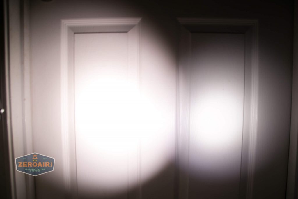 reylight pineapple mini brass nichia 219b beamshots door 10440 4