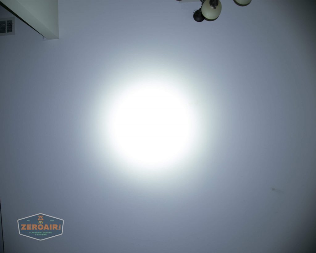 sofirn sc31 pro Andúril 18650 flashlight beamshot ceiling 9
