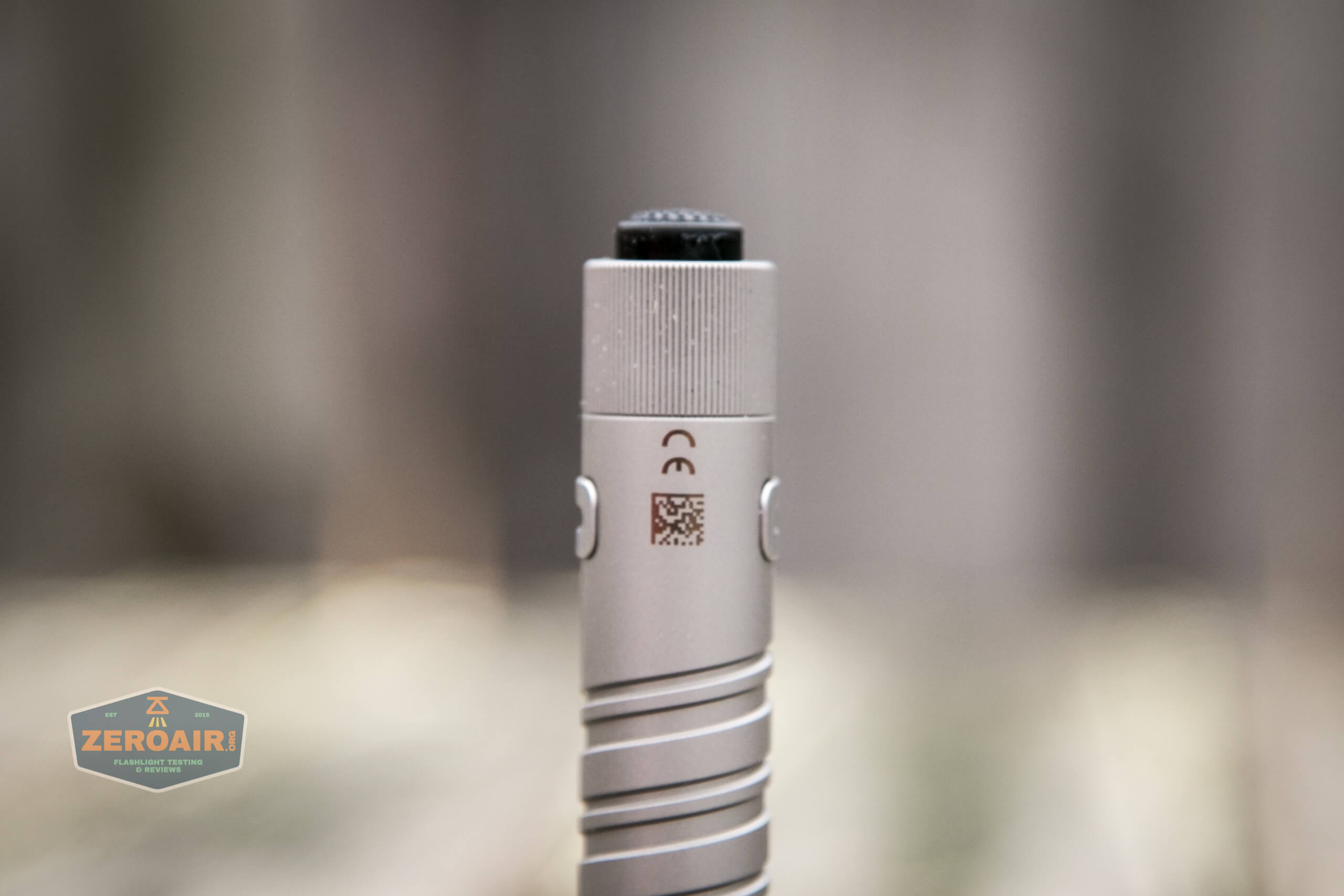 olight i3t eos titanium aaa flashlight qr code