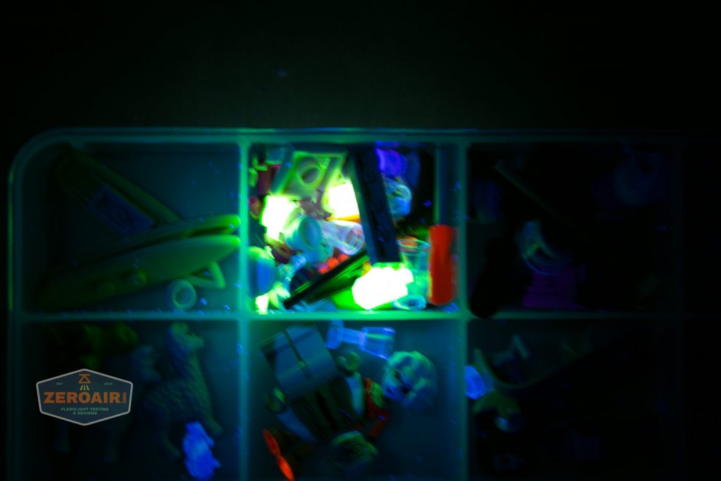 convoy s2+ uv flashlight beamshot random items