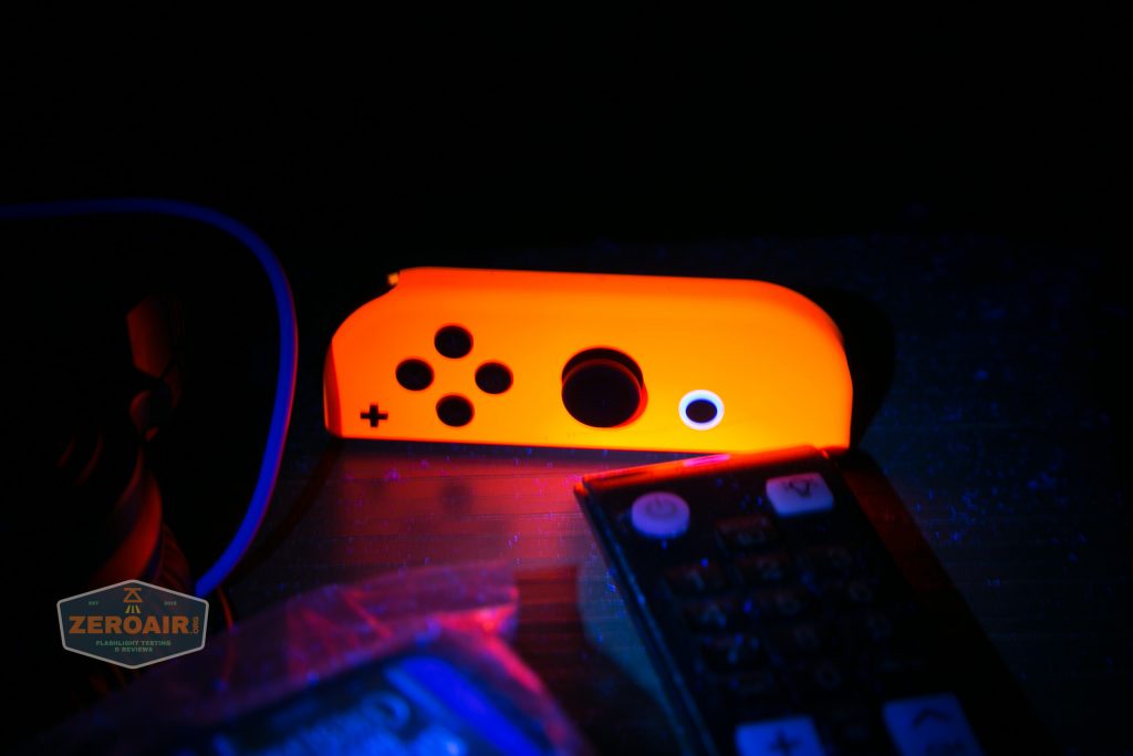 convoy s2+ uv flashlight beamshot random items