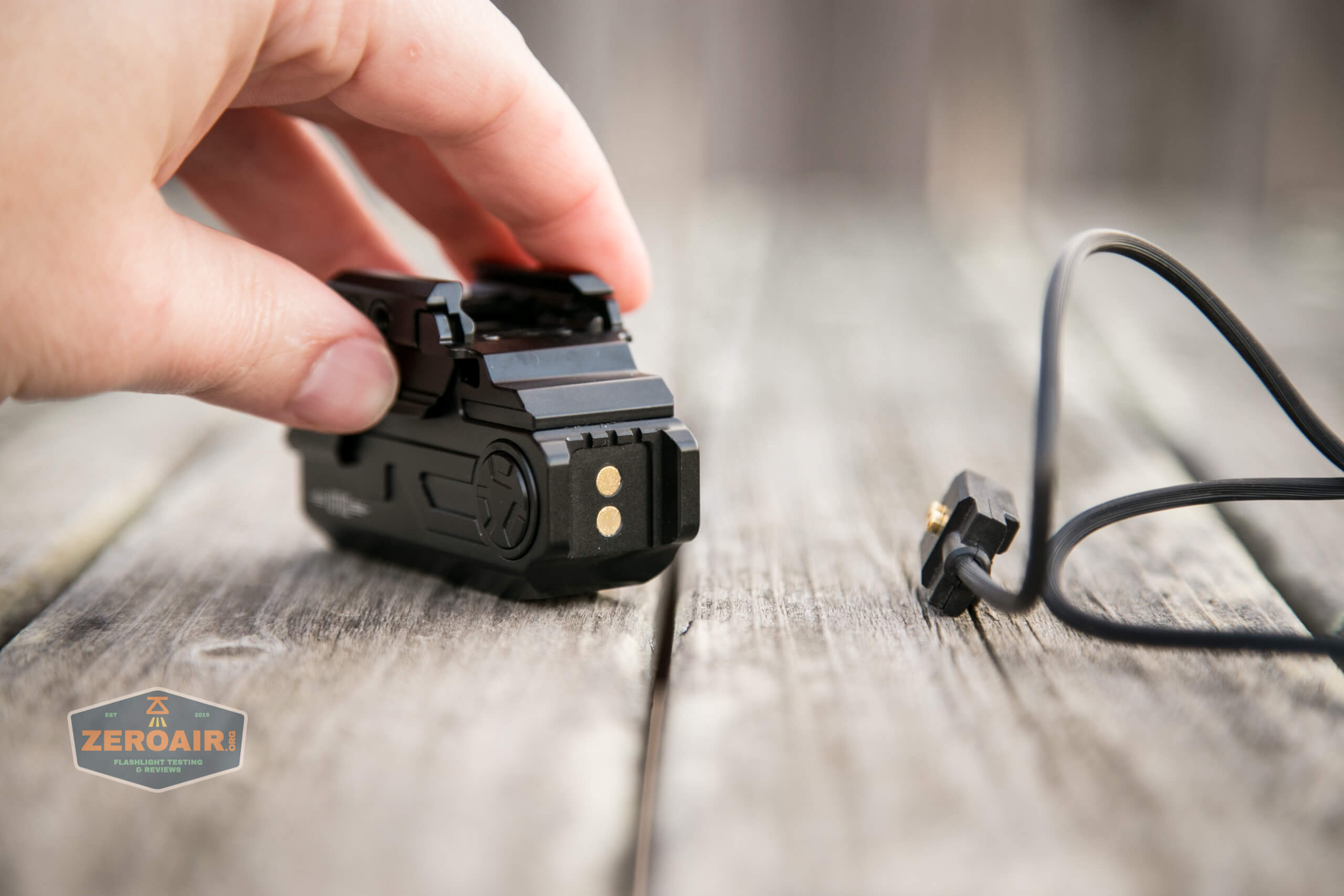 imalent ut10 tactical weapon flashlight charge port