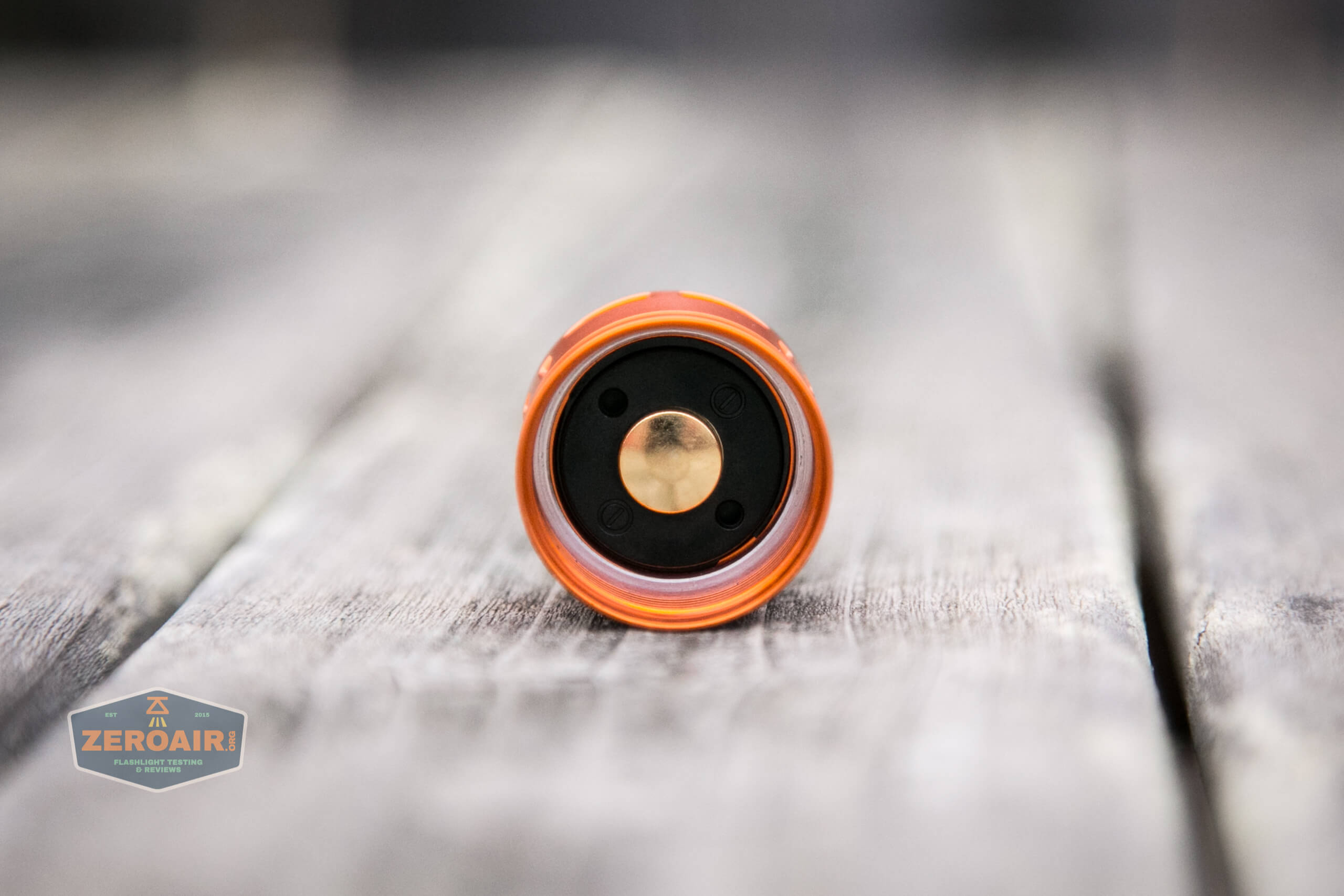Olight M2R Pro Warrior Orange tailcap contact