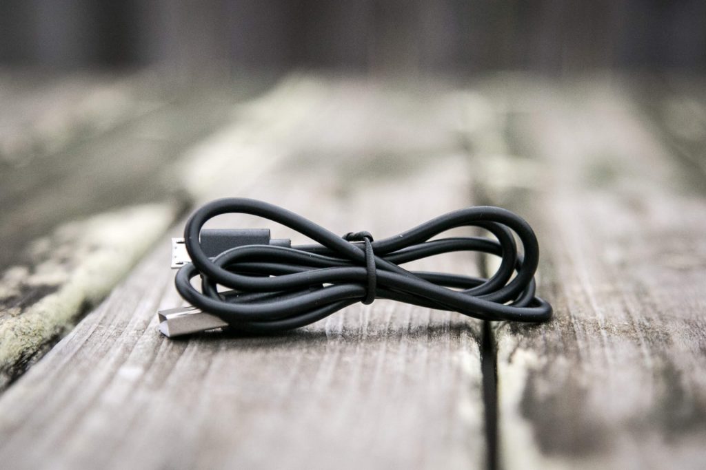 sofirn sp31uv ultraviolet 18650 flashlight charge cable