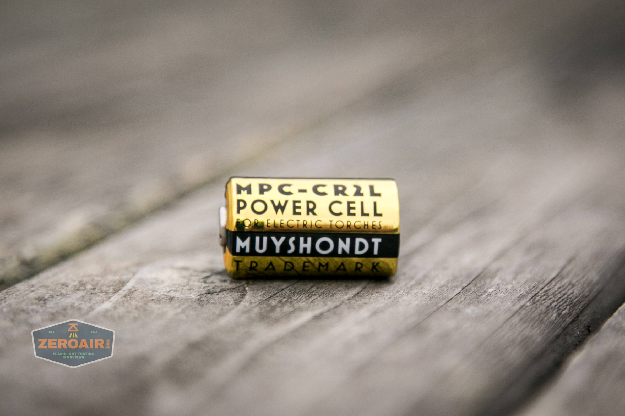 muyshondt aeon iii aluminum cr2 cell