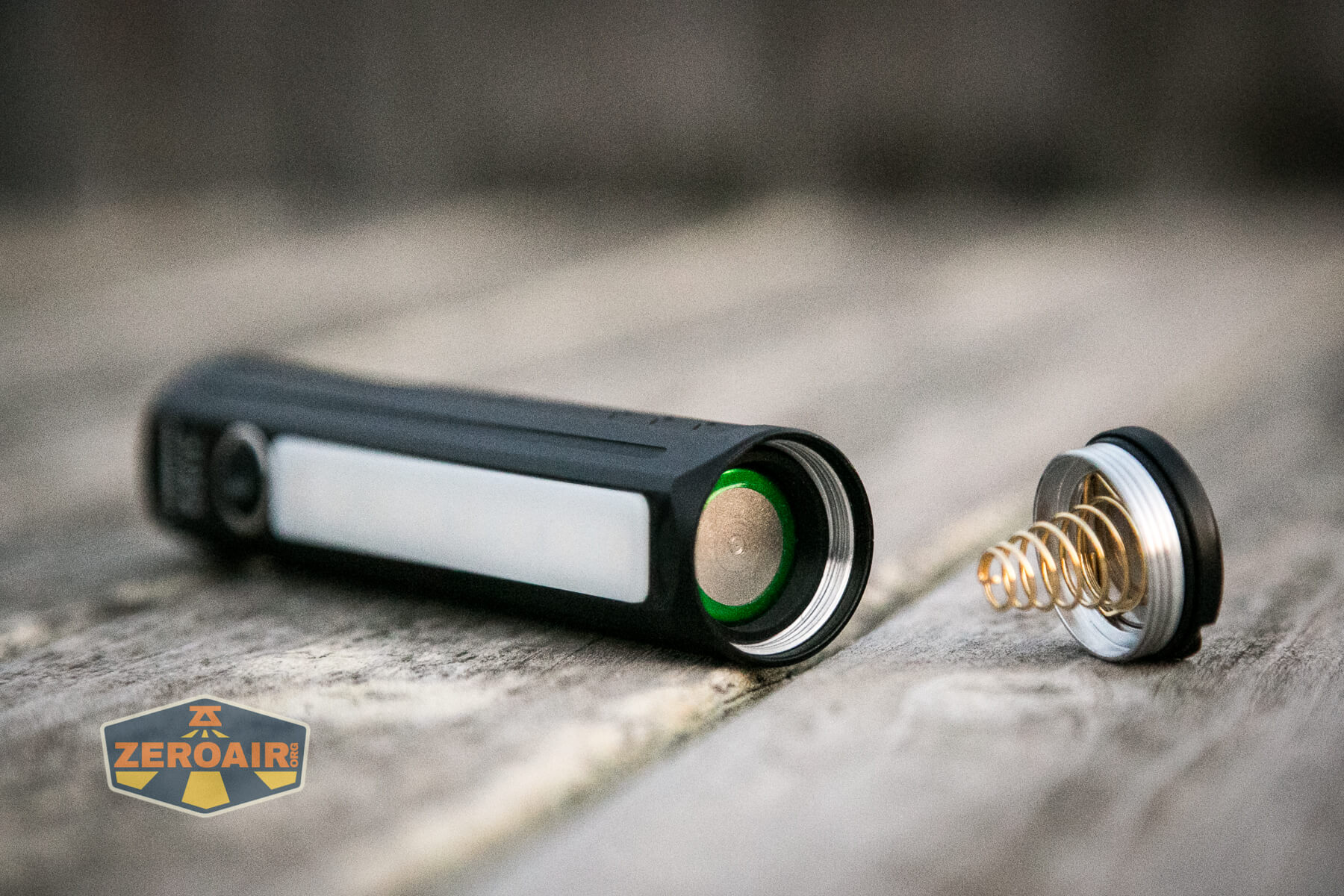 Lumintop E21C Flashlight 18650 adapter