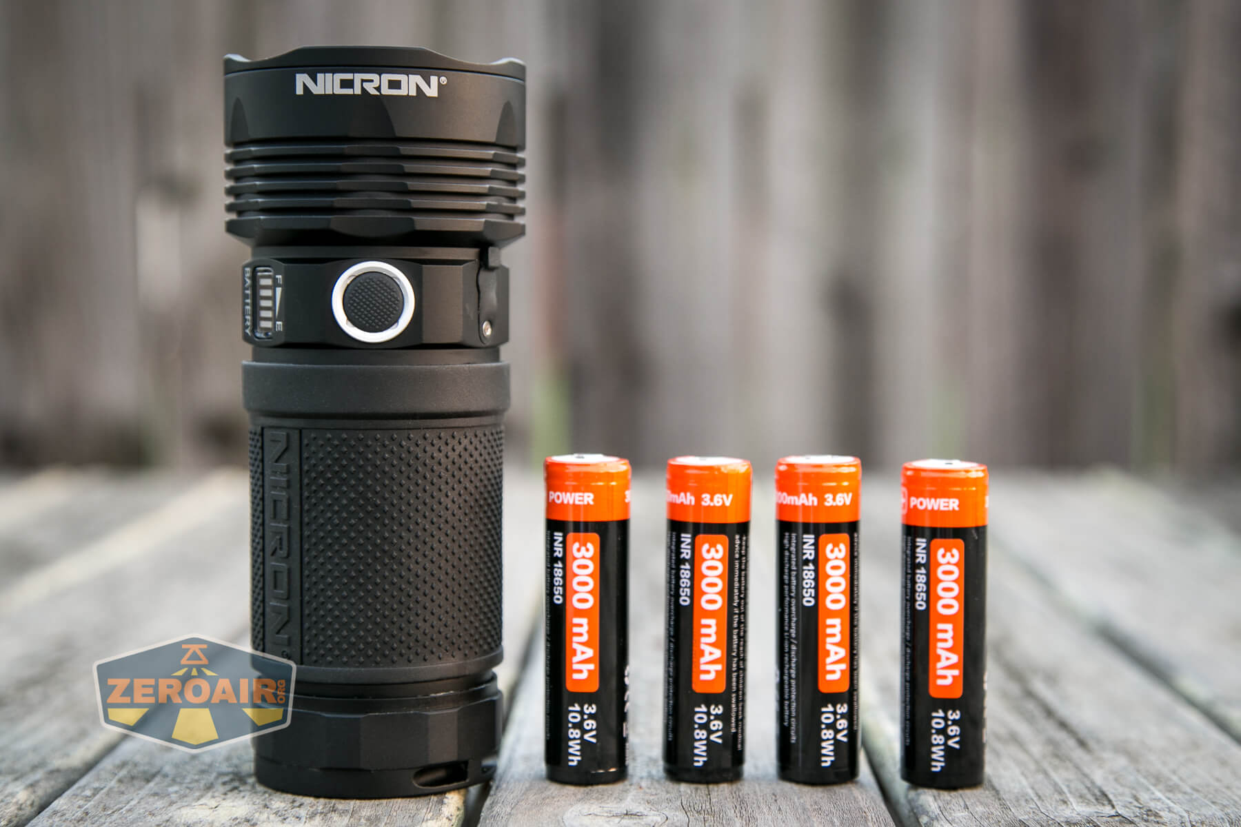 Nicron B400 Flashlight included 18650 cells