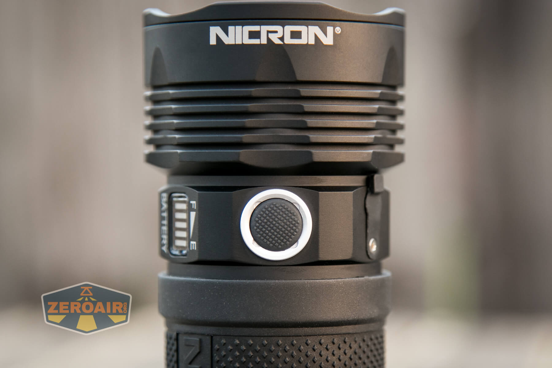 Nicron B400 Flashlight e-switch