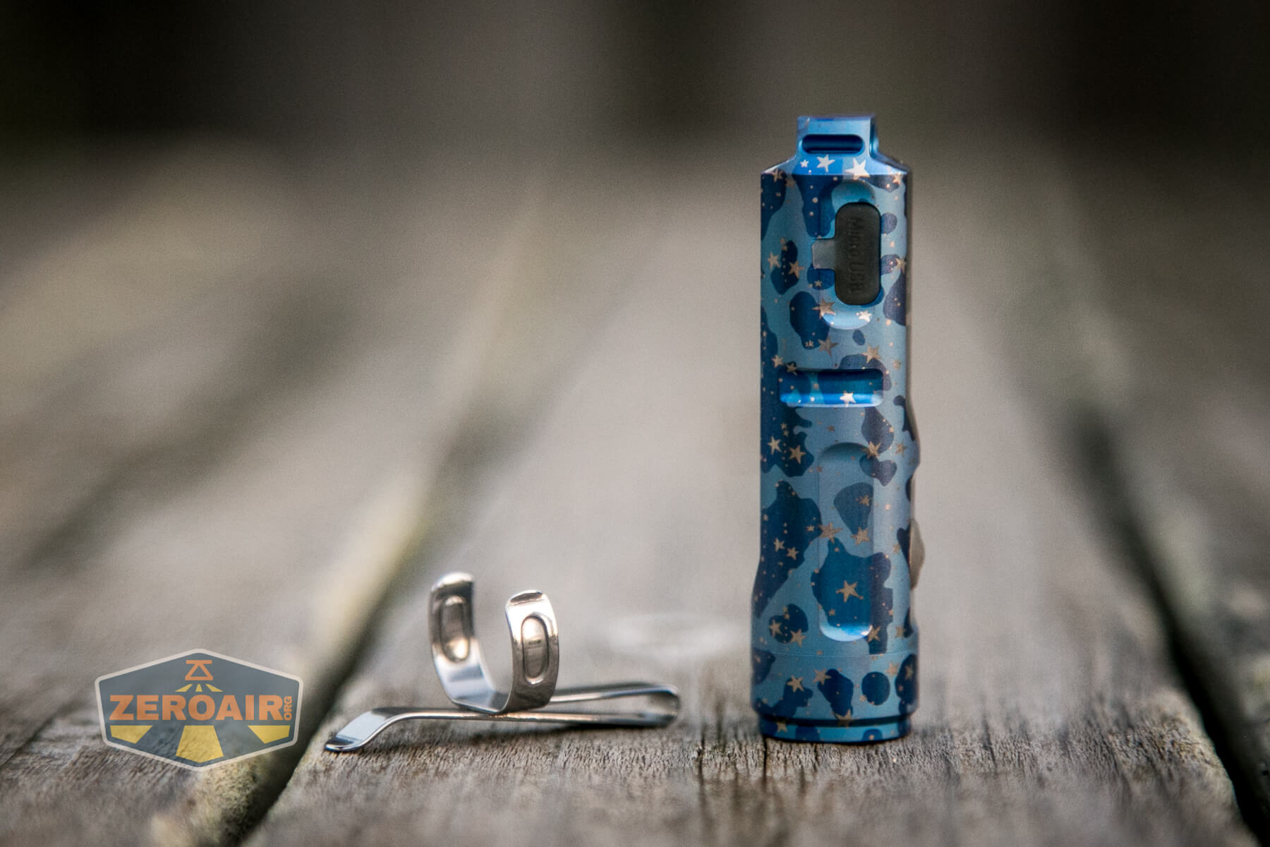 RovyVon Aurora A11 Titanium Flashlight pocket clip