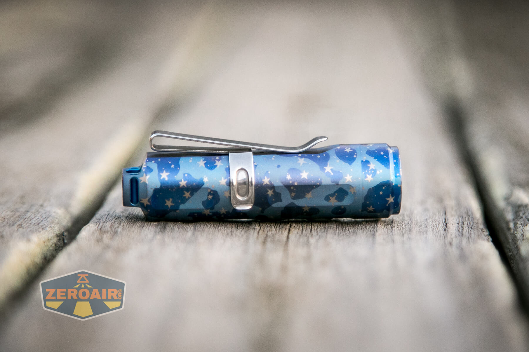 RovyVon Aurora A11 Titanium Flashlight pocket clip