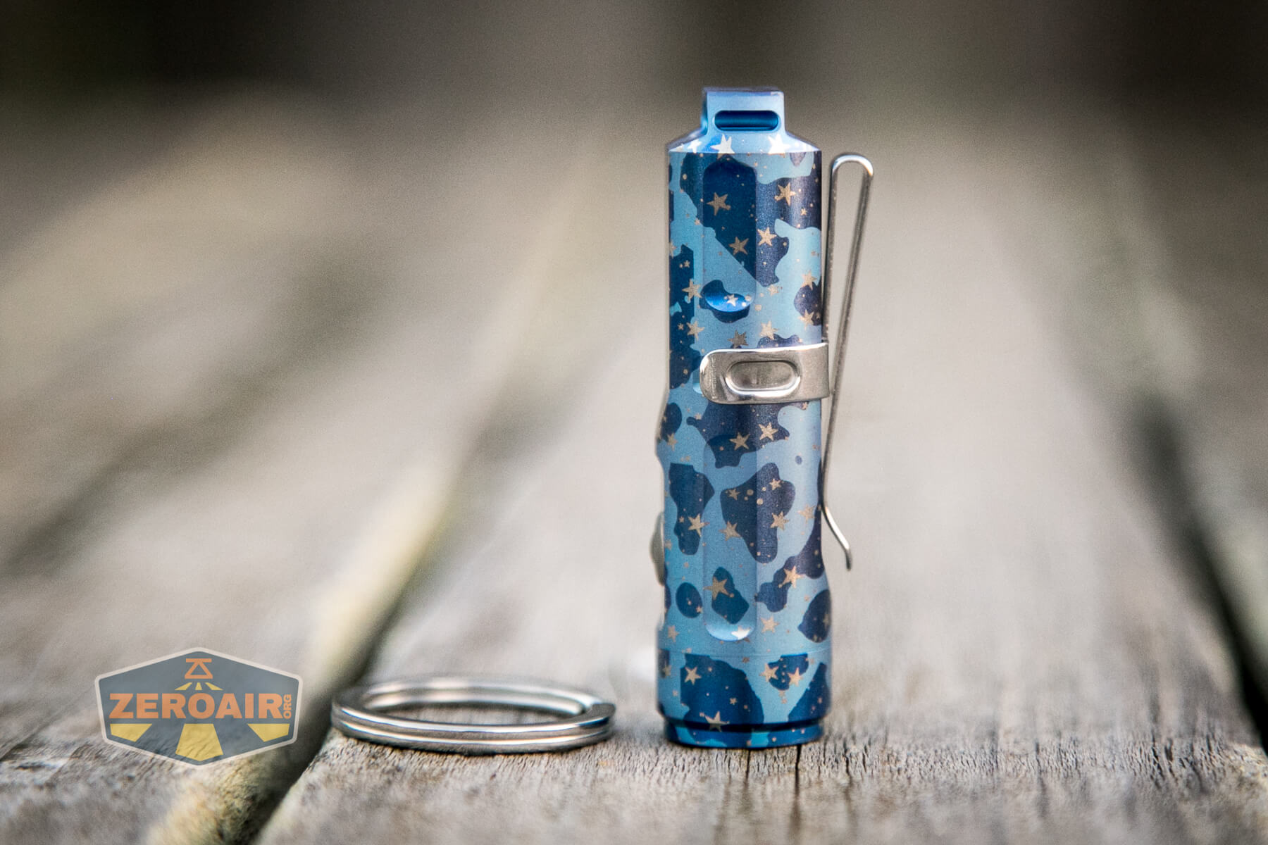 RovyVon Aurora A11 Titanium Flashlight pocket clip