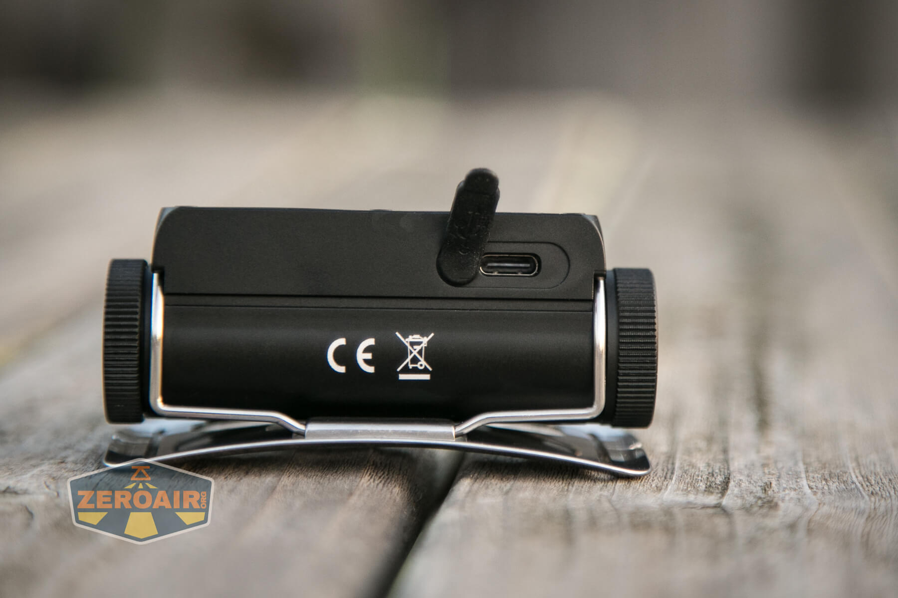 Cyansky HS6R headlamp charge port