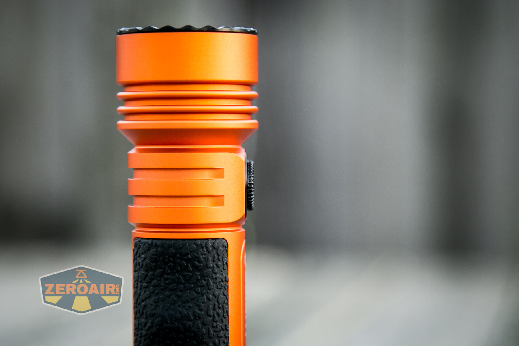 Olight Seeker 3 Pro e-switch profile