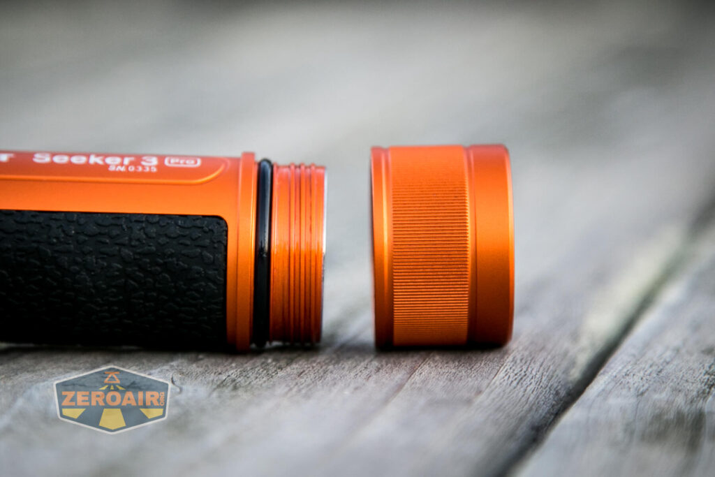 Olight Seeker 3 Pro tailcap off