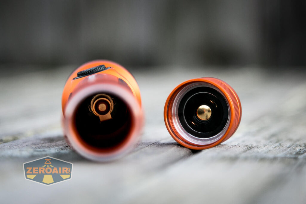 Olight Seeker 3 Pro tailcap off