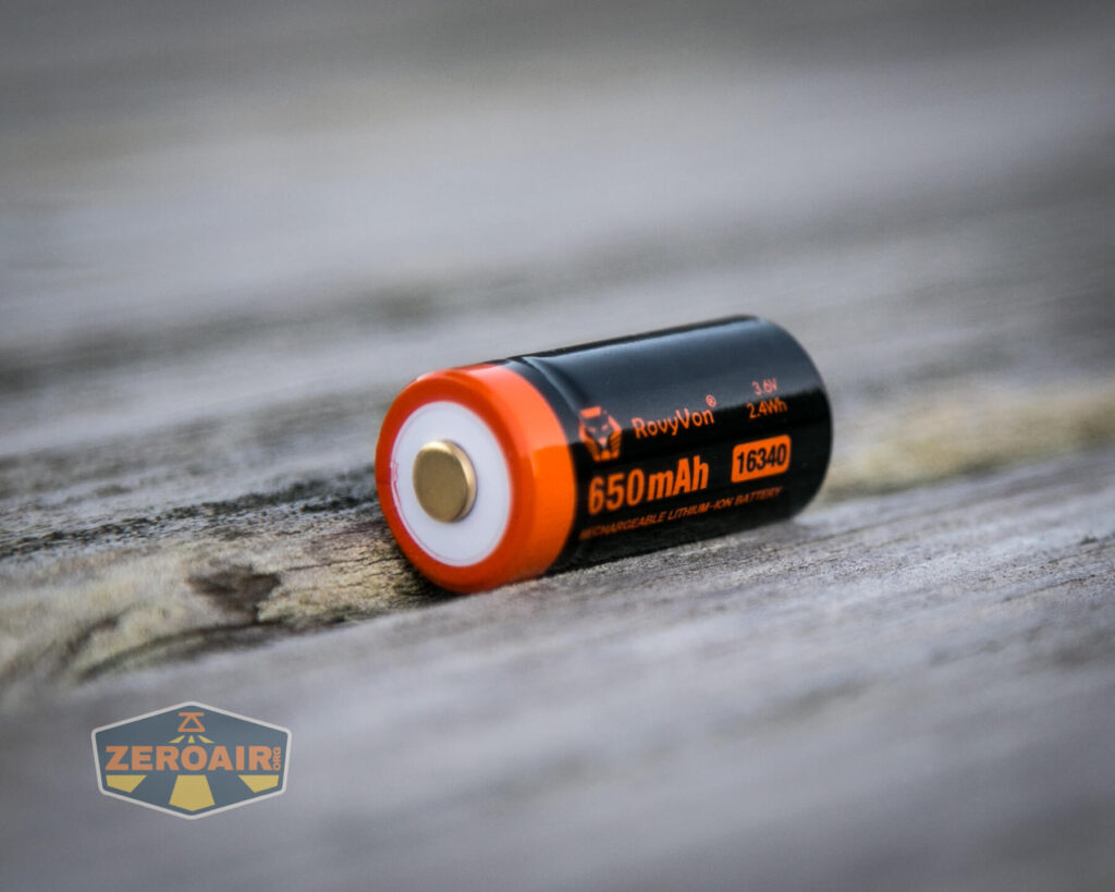 RovyVon S3 flashlight with included 16340