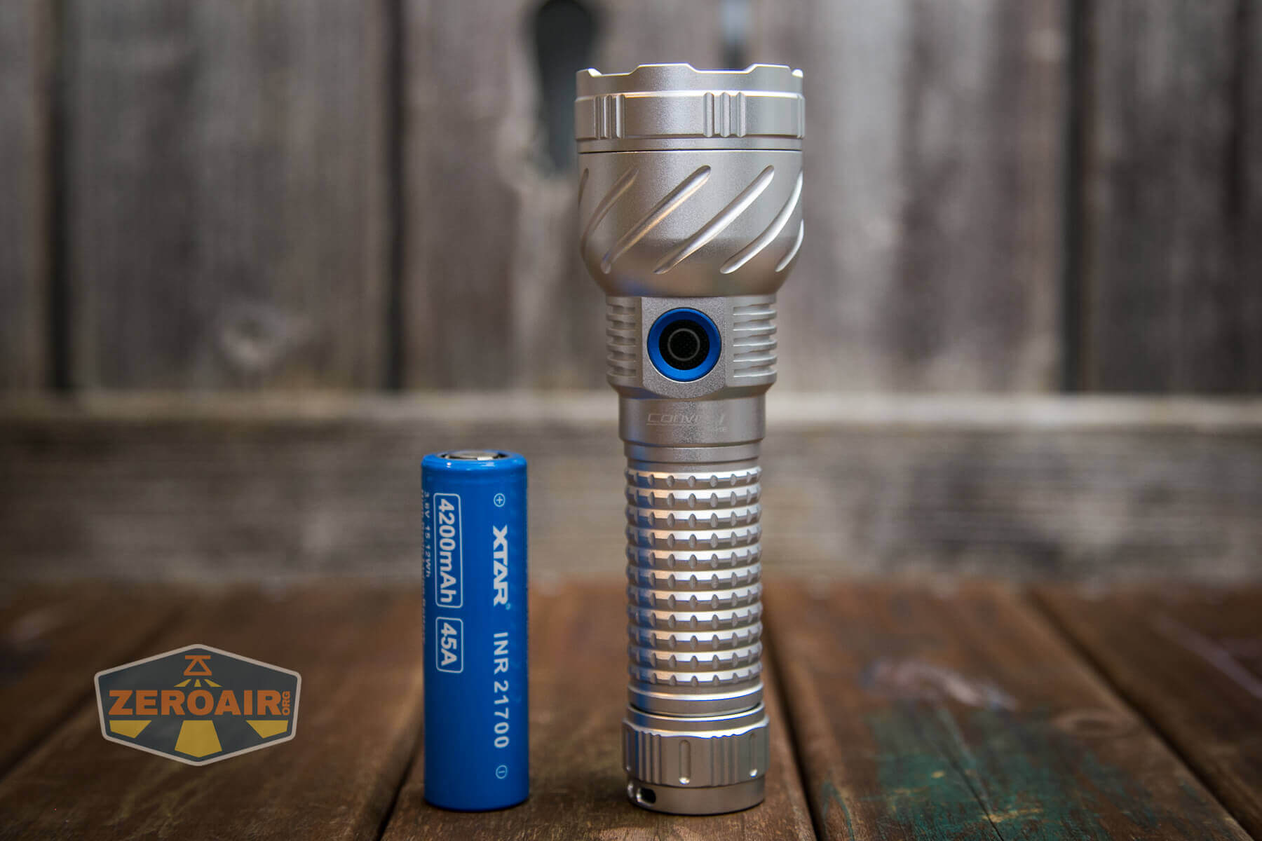 Convoy M21E Flashlight with 21700