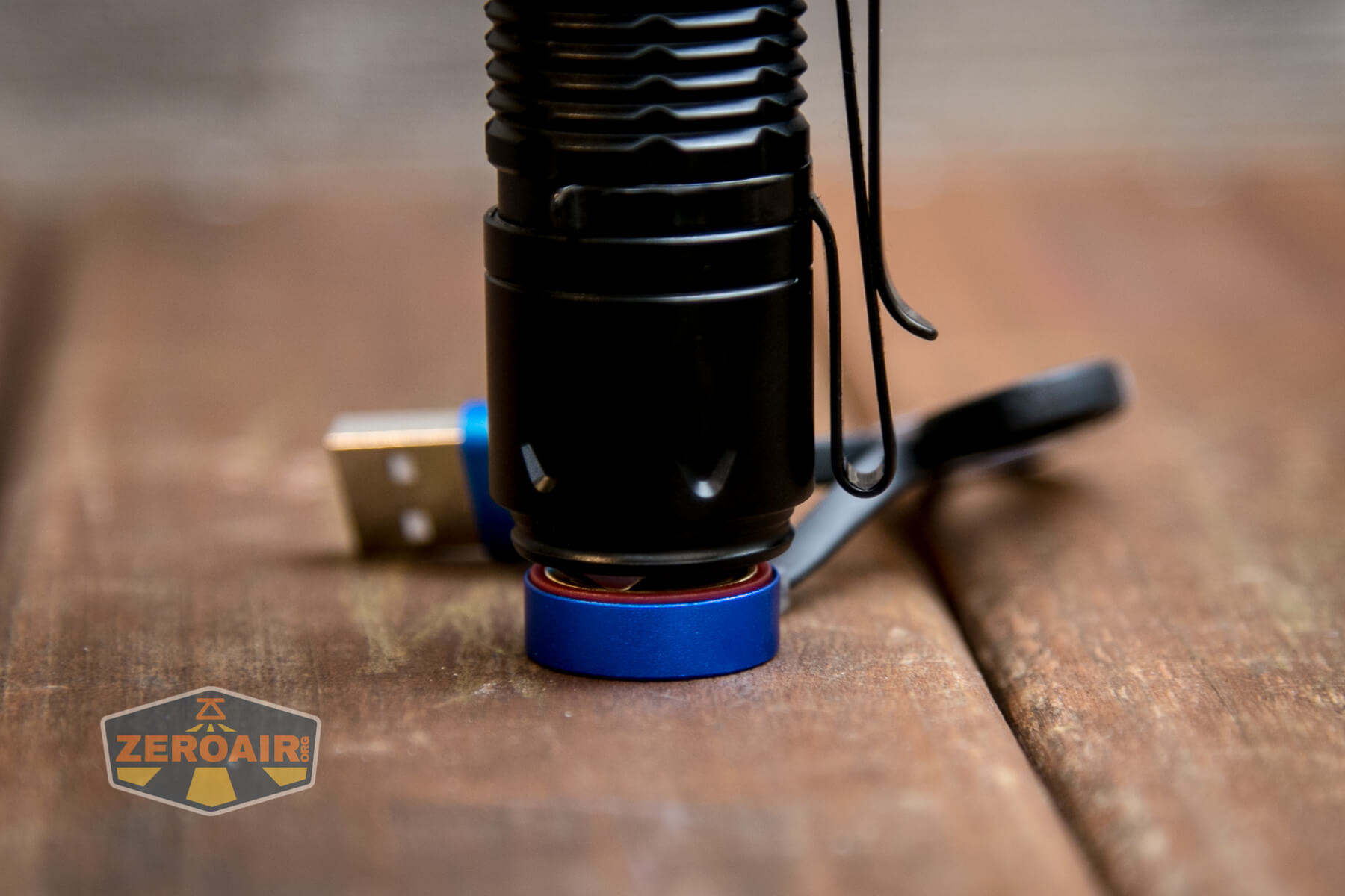 Olight Warrior 3 flashlight charge cable