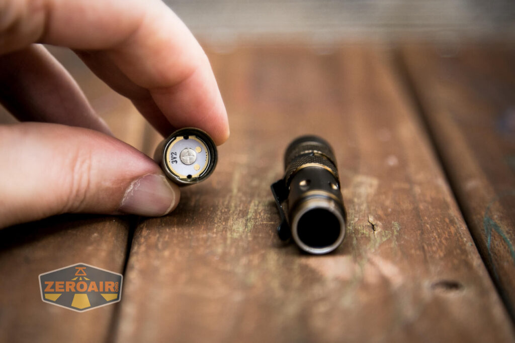 Wurkkos WK01 Flashlight head contact detail