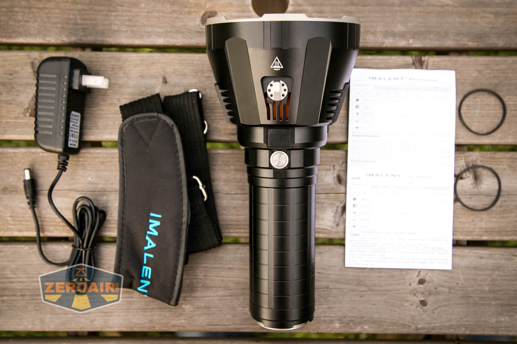 Imalent MS18W Flashlight what's included