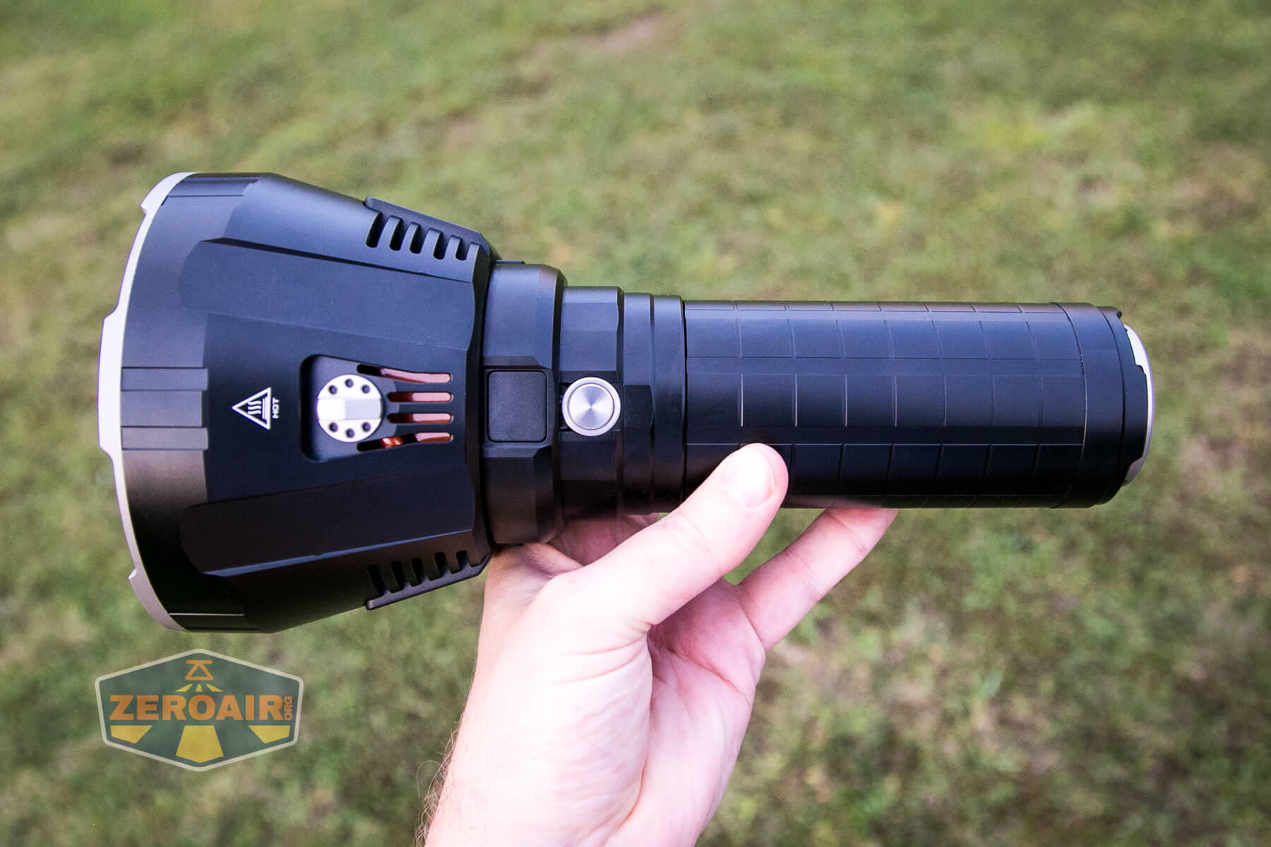 Imalent MS18W Flashlight in-hand