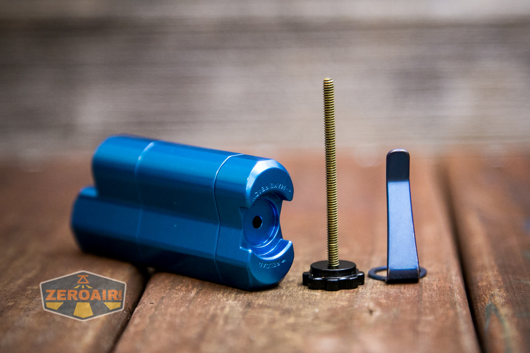 Frelux Synergy1 flashlight pocket clip removal