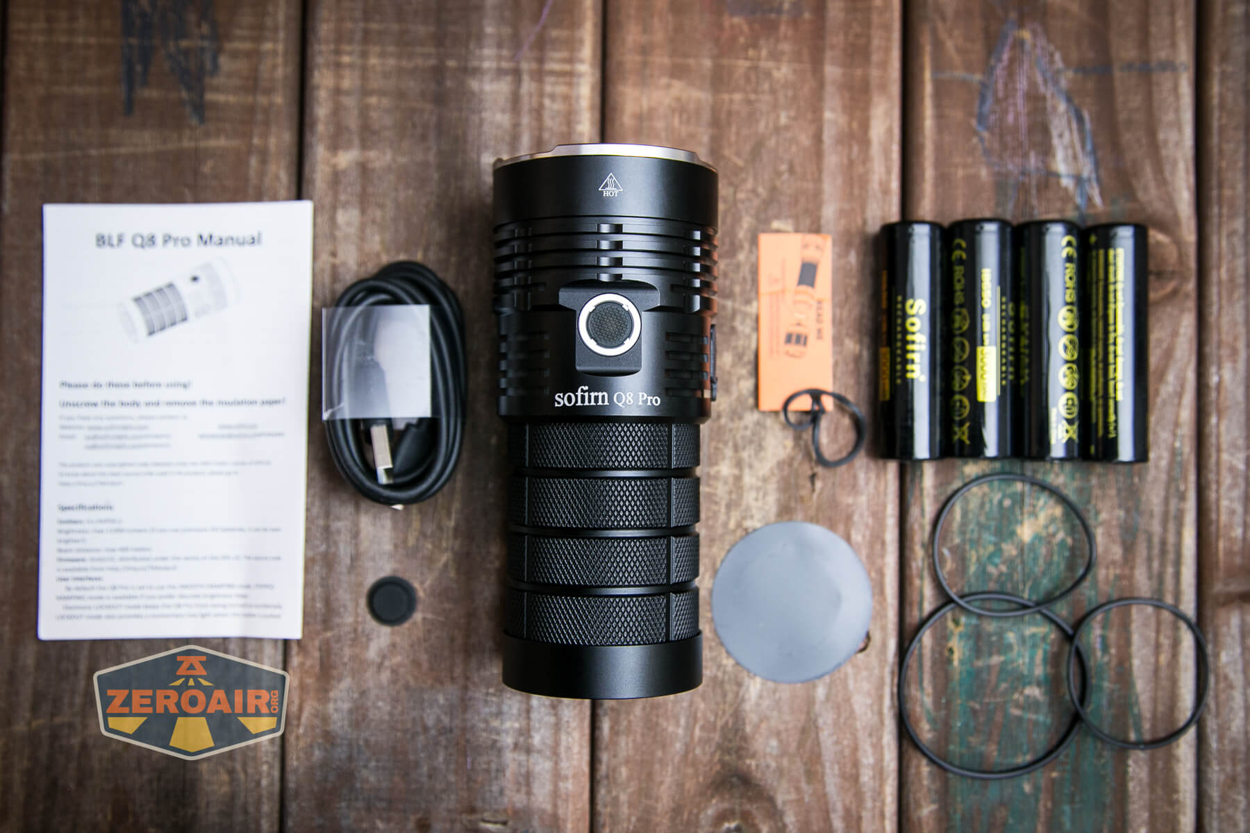 Sofirn Q8 Pro Flashlight what's included