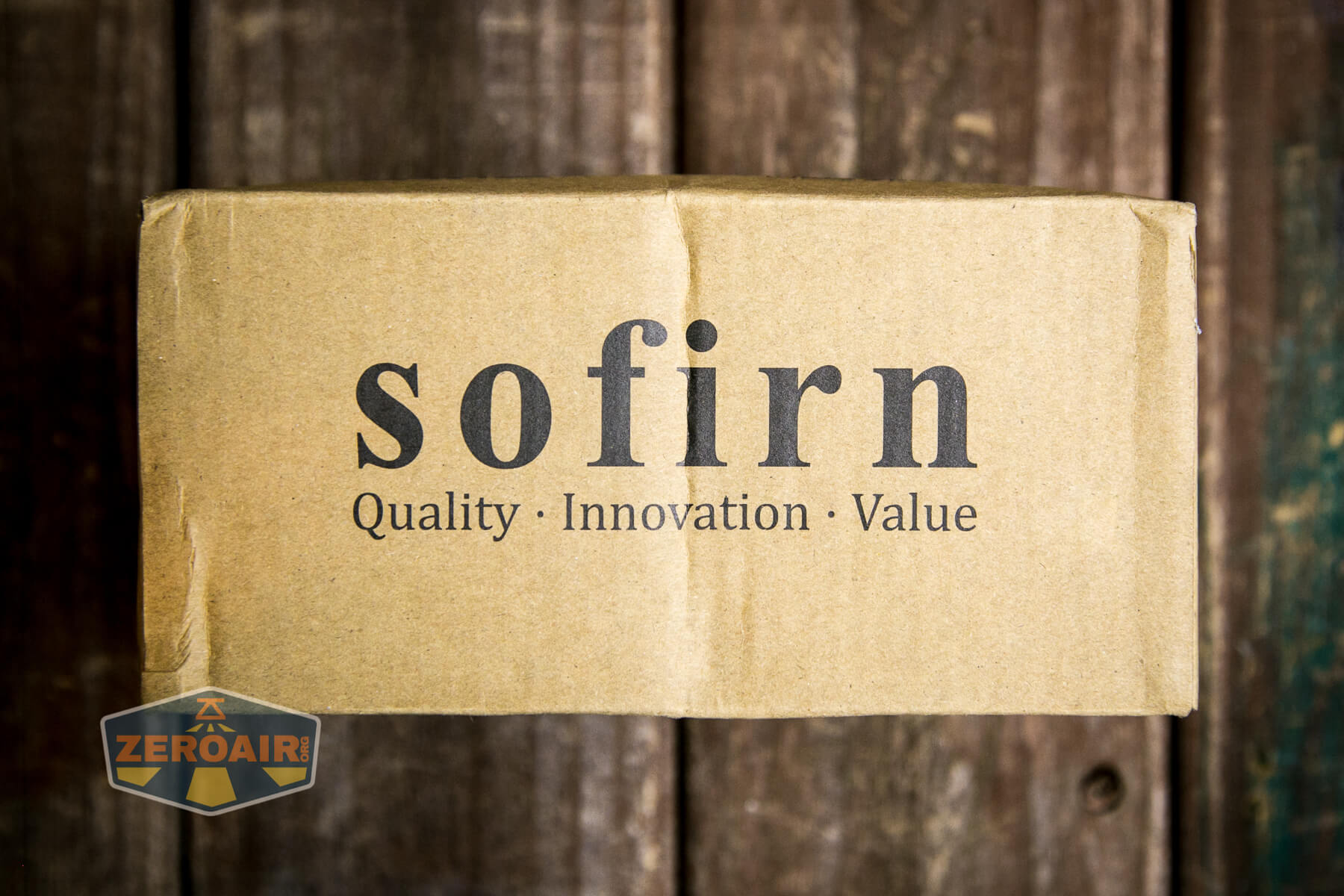 Sofirn Q8 Pro Flashlight box
