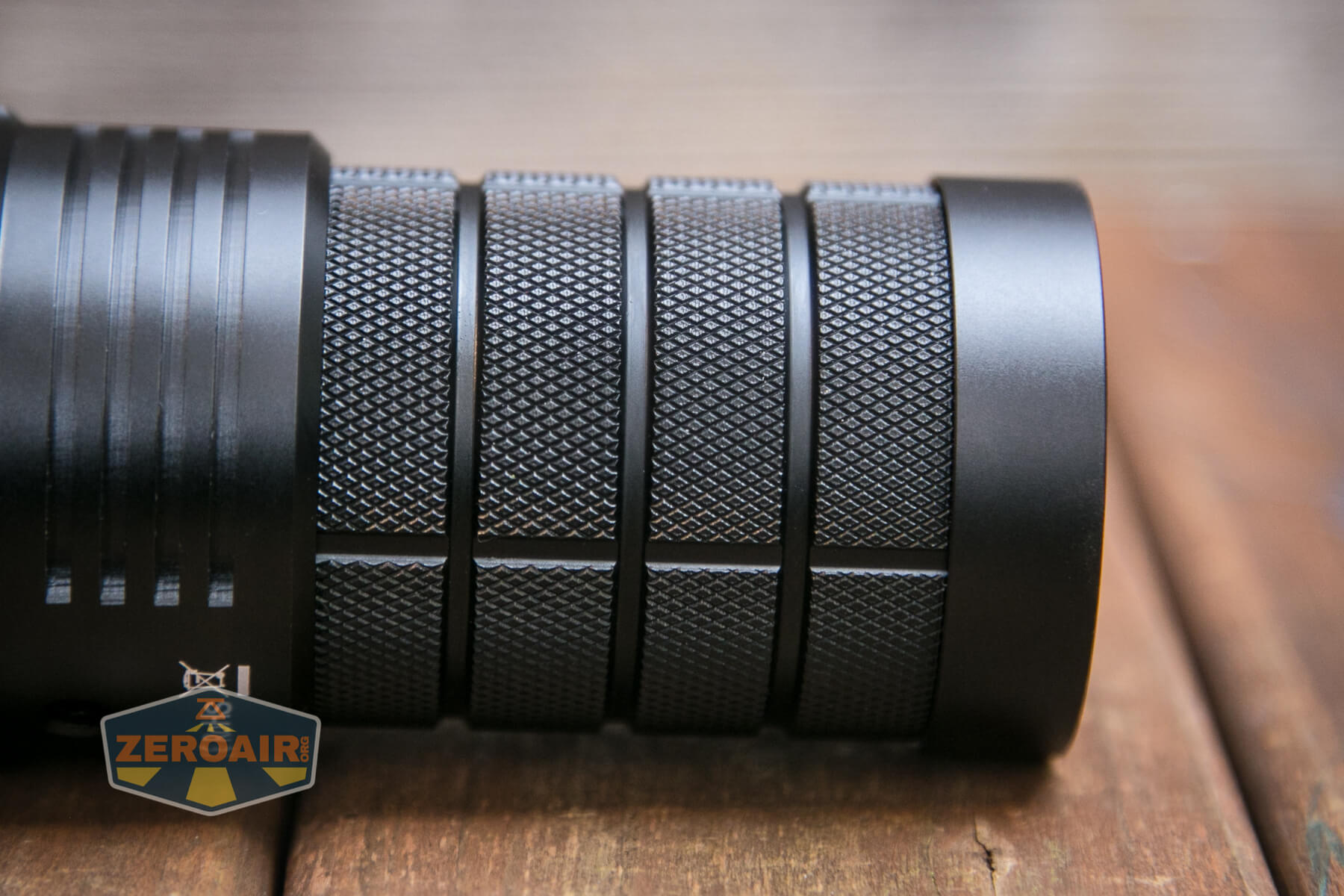 Sofirn Q8 Pro Flashlight knurling