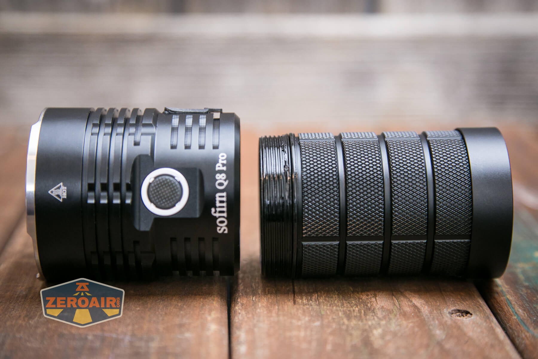Sofirn Q8 Pro Flashlight threads