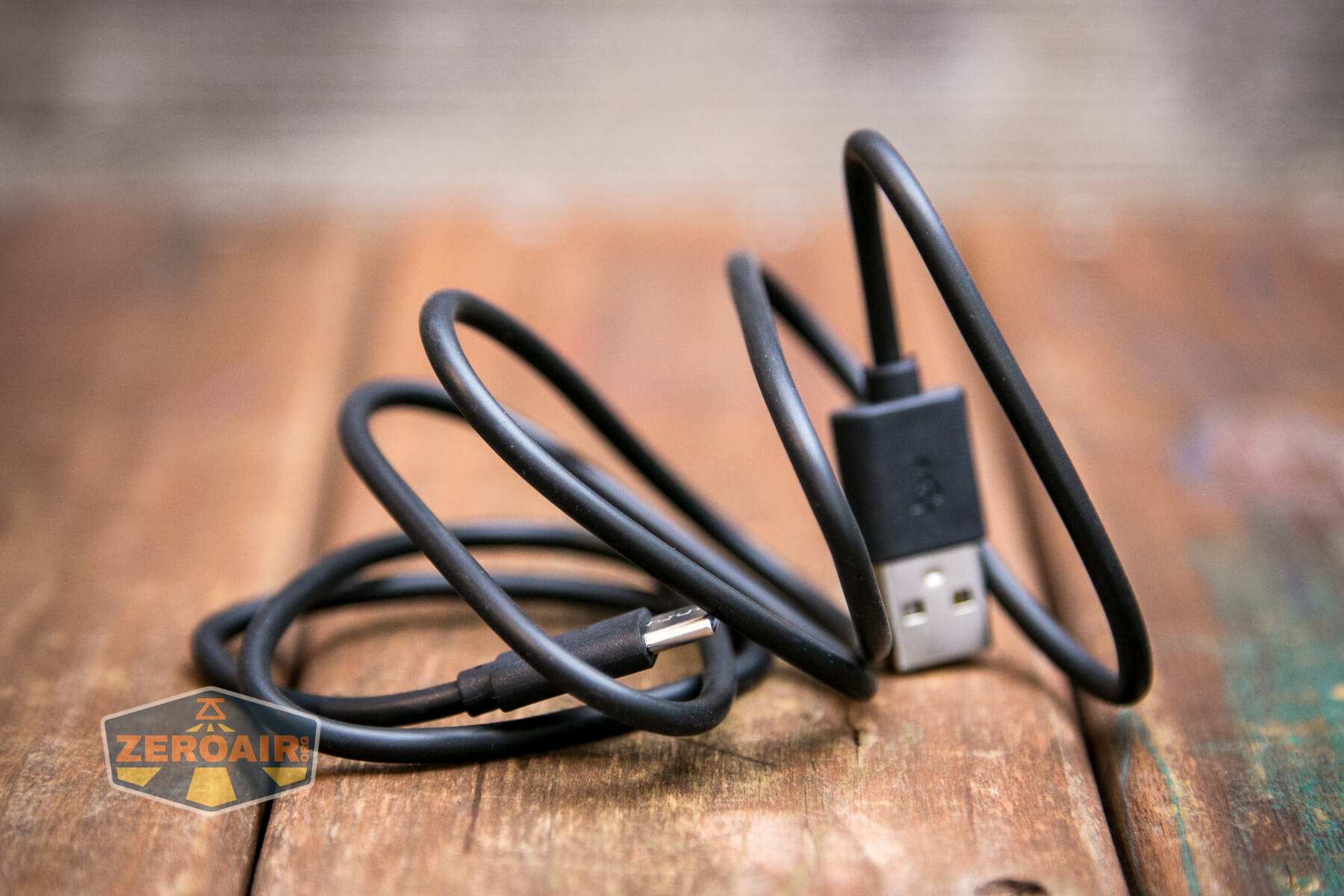 Sofirn Q8 Pro Flashlight charging cable